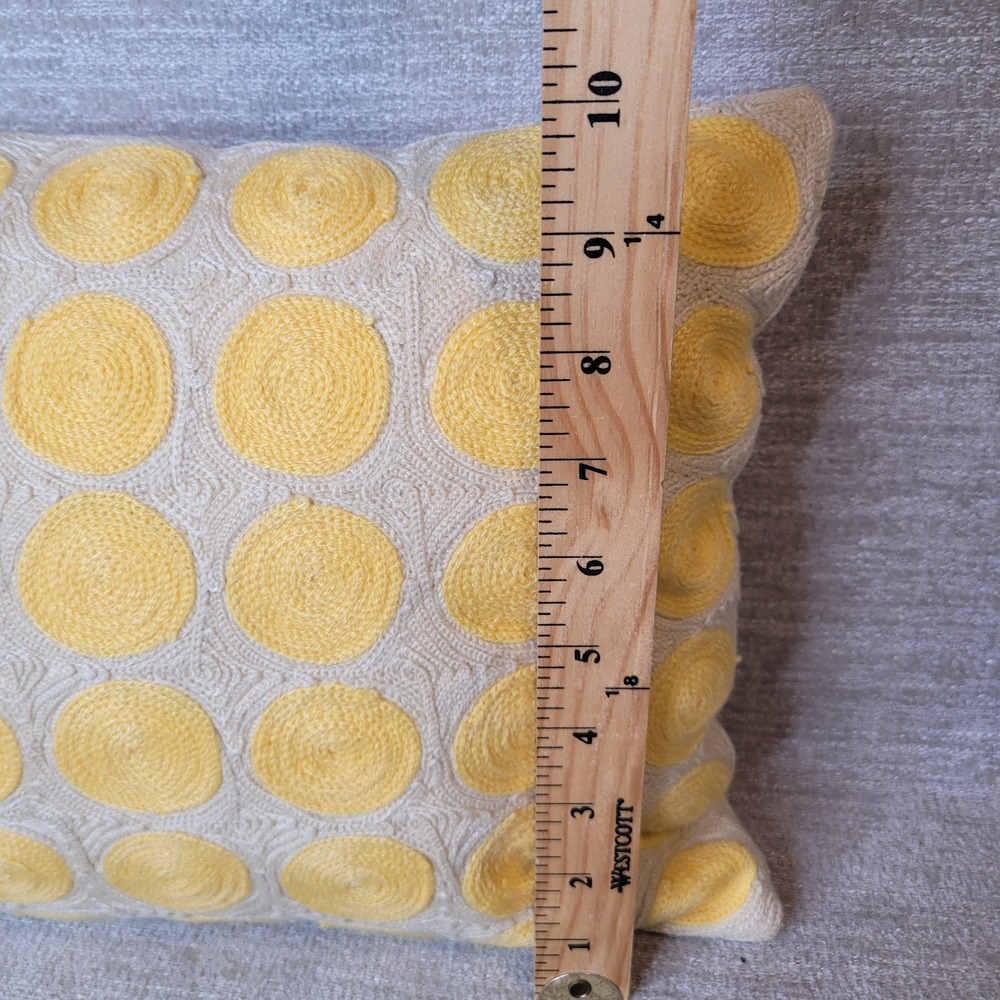 Pottery Barn 12x16 Throw Pillow Yellow Round Swirls 2008 Old Stock - Picture 5 of 10